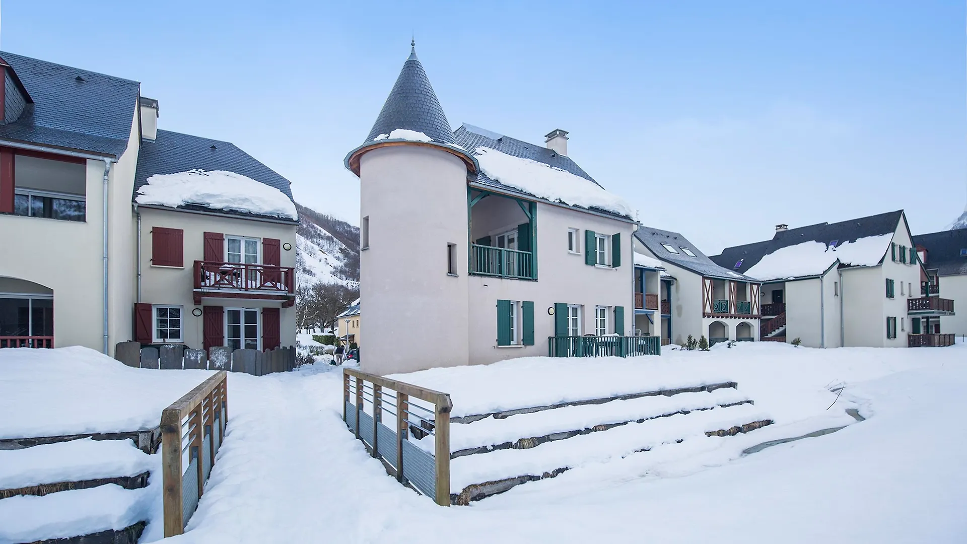 Vacanceole - Les Jardins De Balnea Loudenvielle 3*,  Frankreich